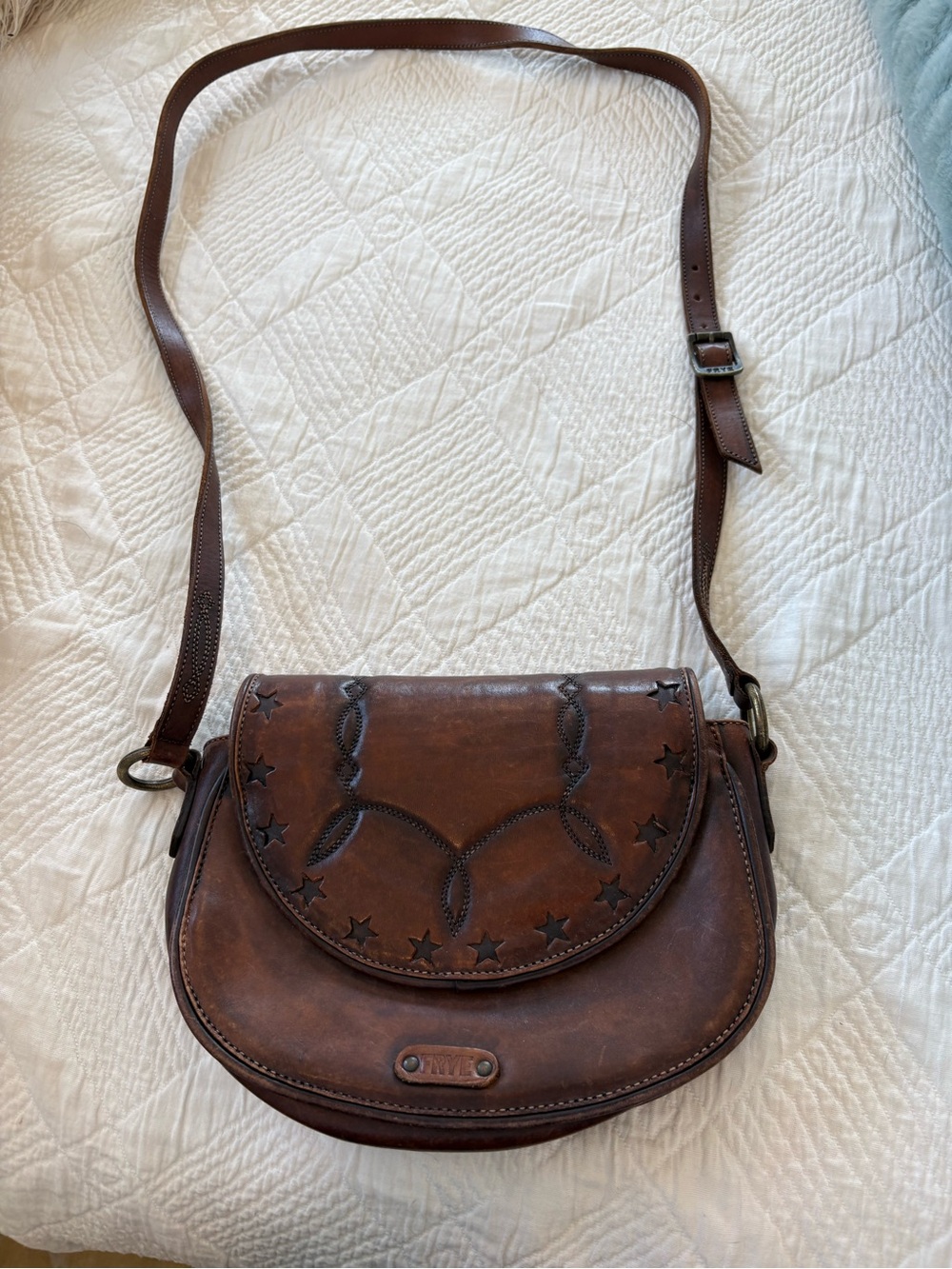 Frye dark Brown Leather Crossbody Bag with Star Accent engraving all leather - Picture 4 of 6